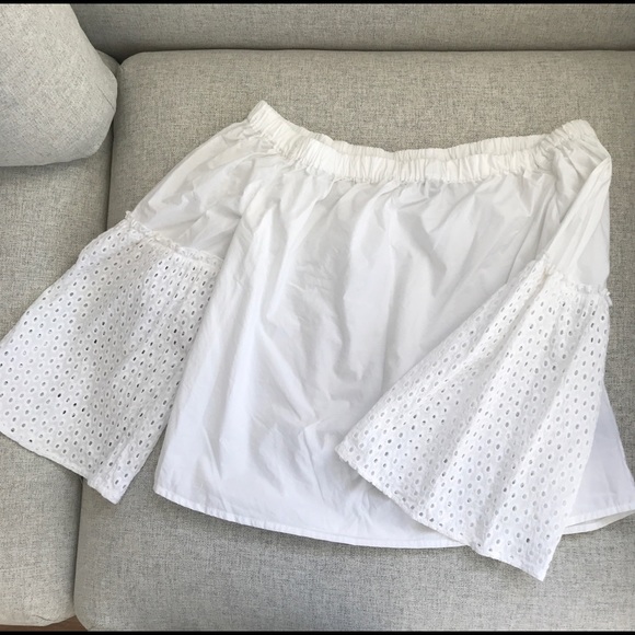 Off the shoulder white shirt with eyelet sleeves - Picture 5 of 7